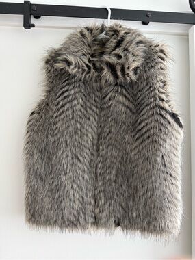 Painted Pony Faux Fur Vest in Gray-Taupe